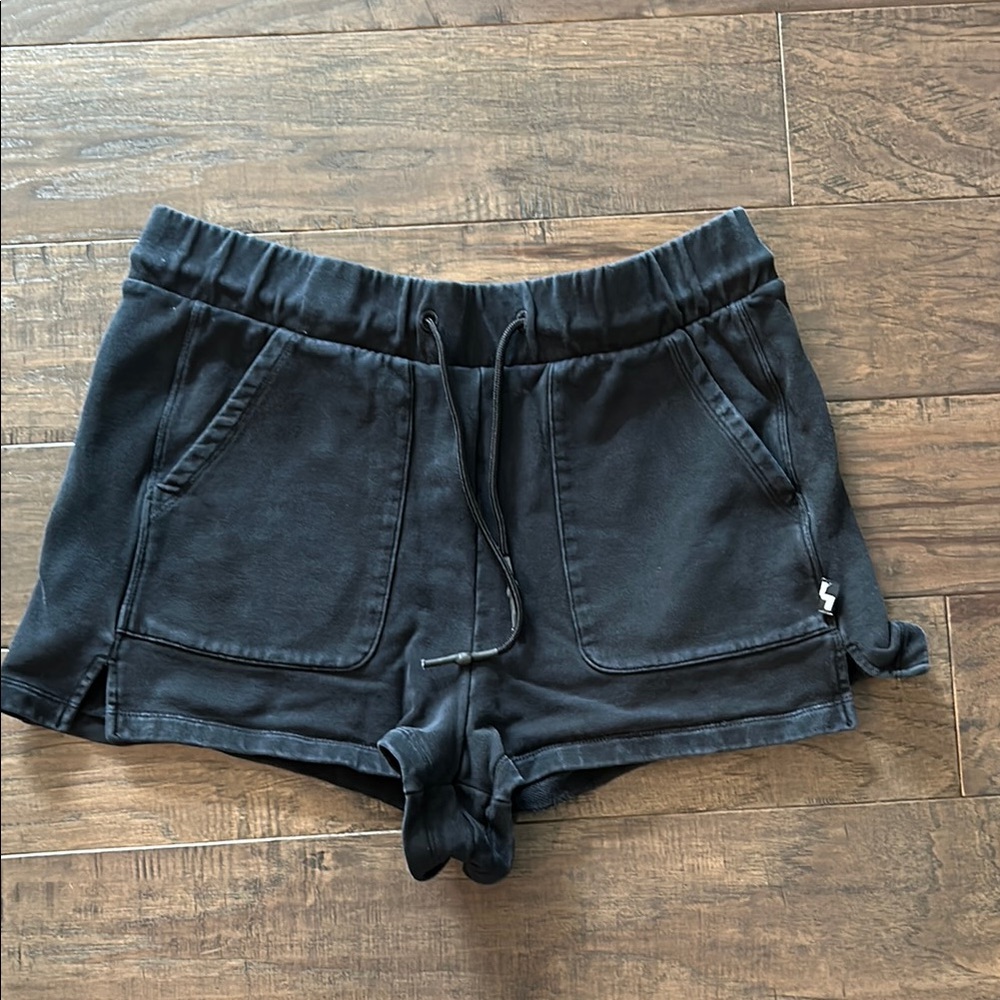 Joylab acid washed French terry lounge short